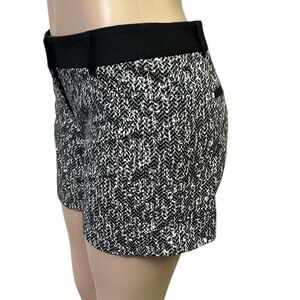 Express Editor Black White Print Cotton Mid Rise Pocket Shorts Womens 4